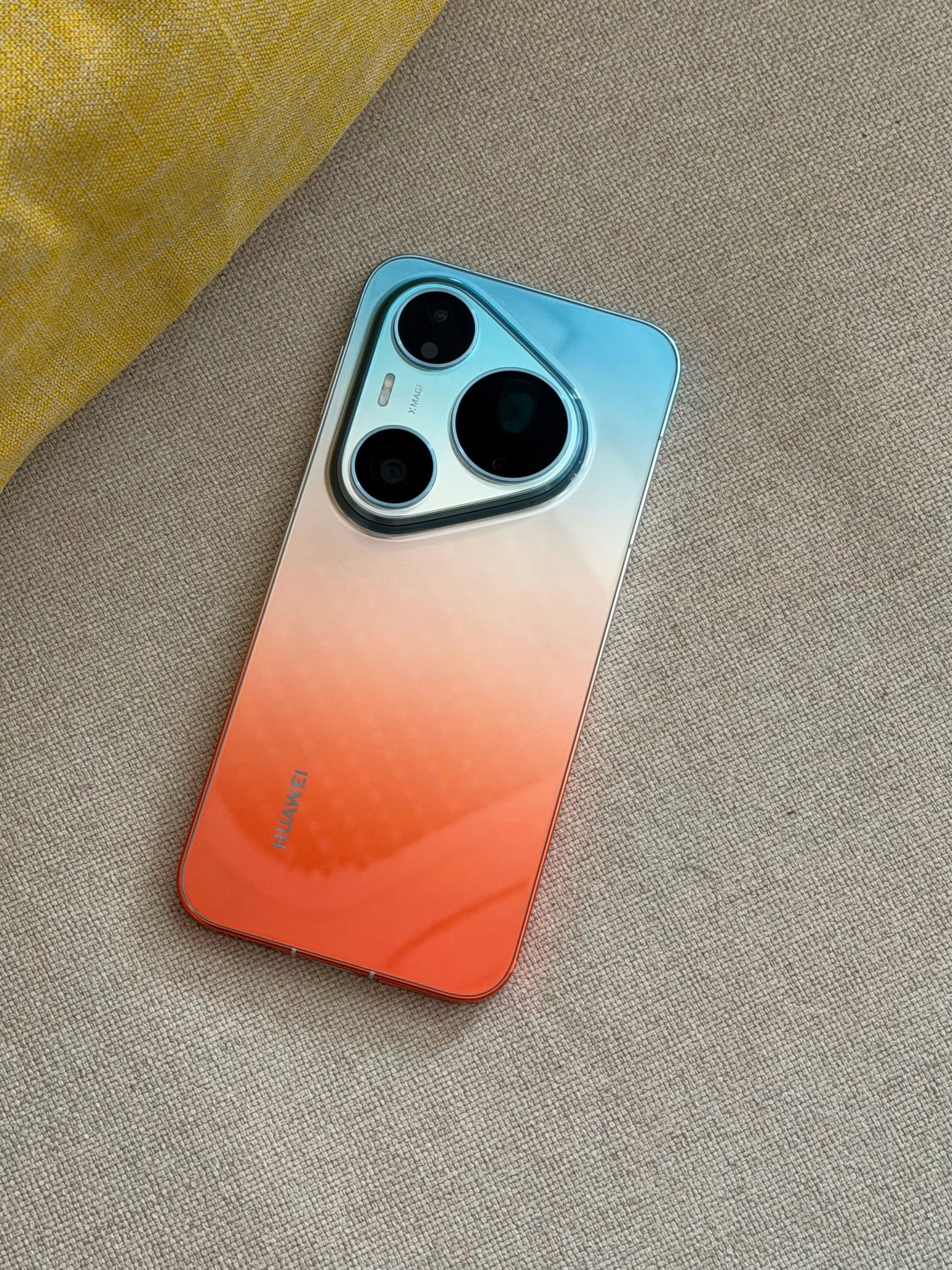 总感觉华为 Pura 90 系列还没有完结，还应该有华为 Pura 90 Ult