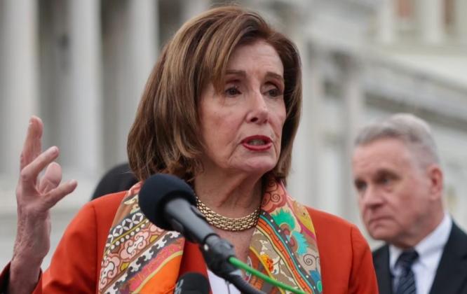 美国前议长佩洛西，虽然现在 86 岁，但是这一次她看人还是非常的准确。
4月15