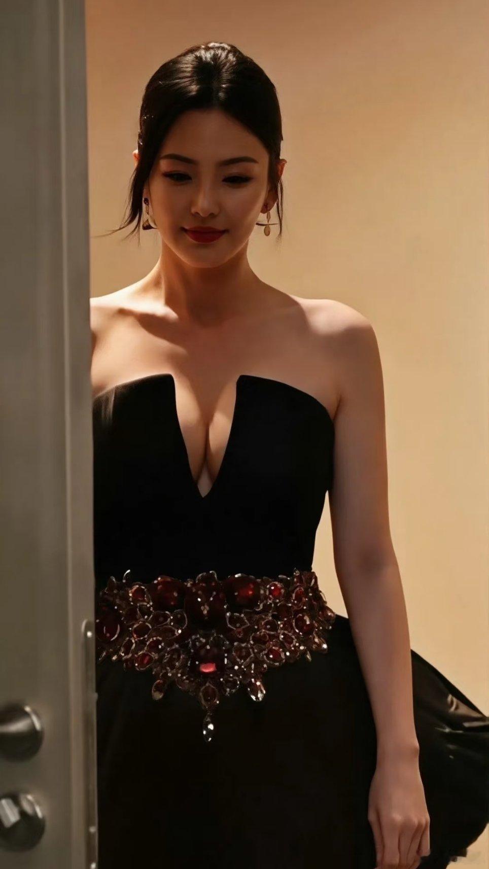 杨天真晒过张雨绮孕照这次杨天真还会出来澄清吗，还是张雨绮本人出来澄清呢？感觉每次