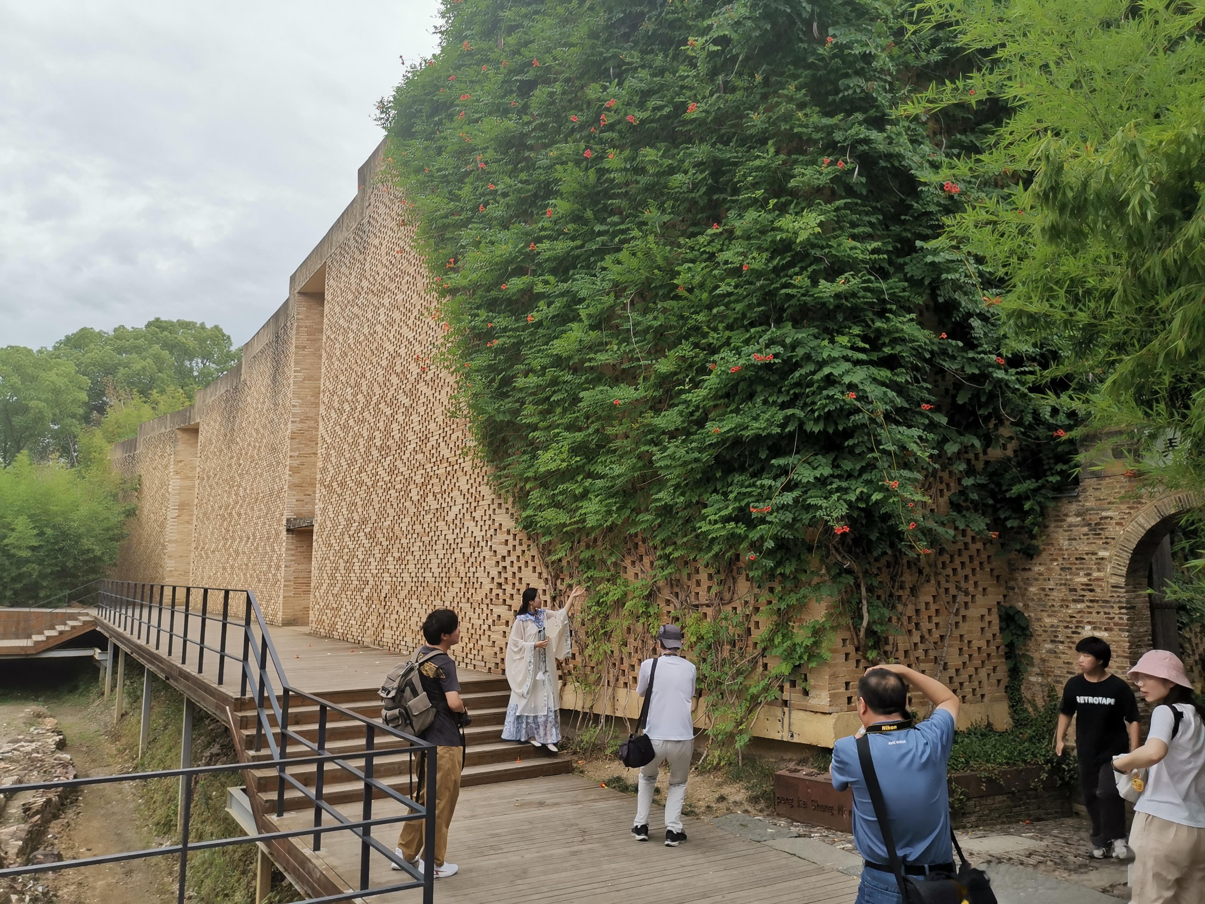 转告父母：6类“病”属于“老年病”，过度治疗可能反而伤身1.高血压：高血压是一种