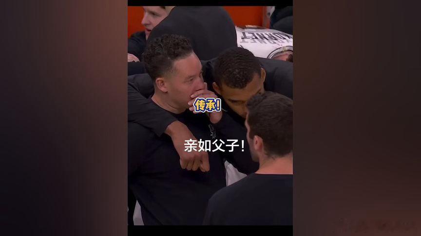 曝邓肯一直在训练馆陪波波维奇康复不教战术，只教走路；不喊暂停，只喊加油。邓肯每天