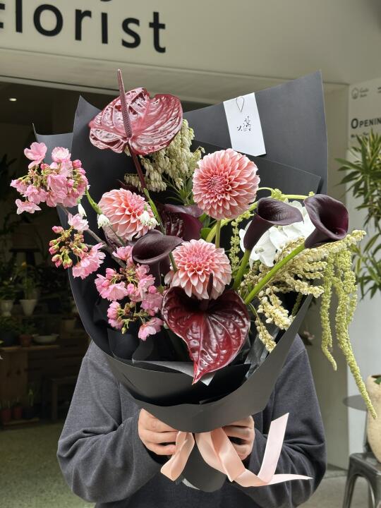 阴雨天里的一杯热咖啡☕️🤎