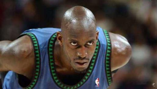 🎇NBA 大瓜 + 明日 8 场对决前瞻！情怀拉满 + 恩怨局扎堆，篮球迷狂欢