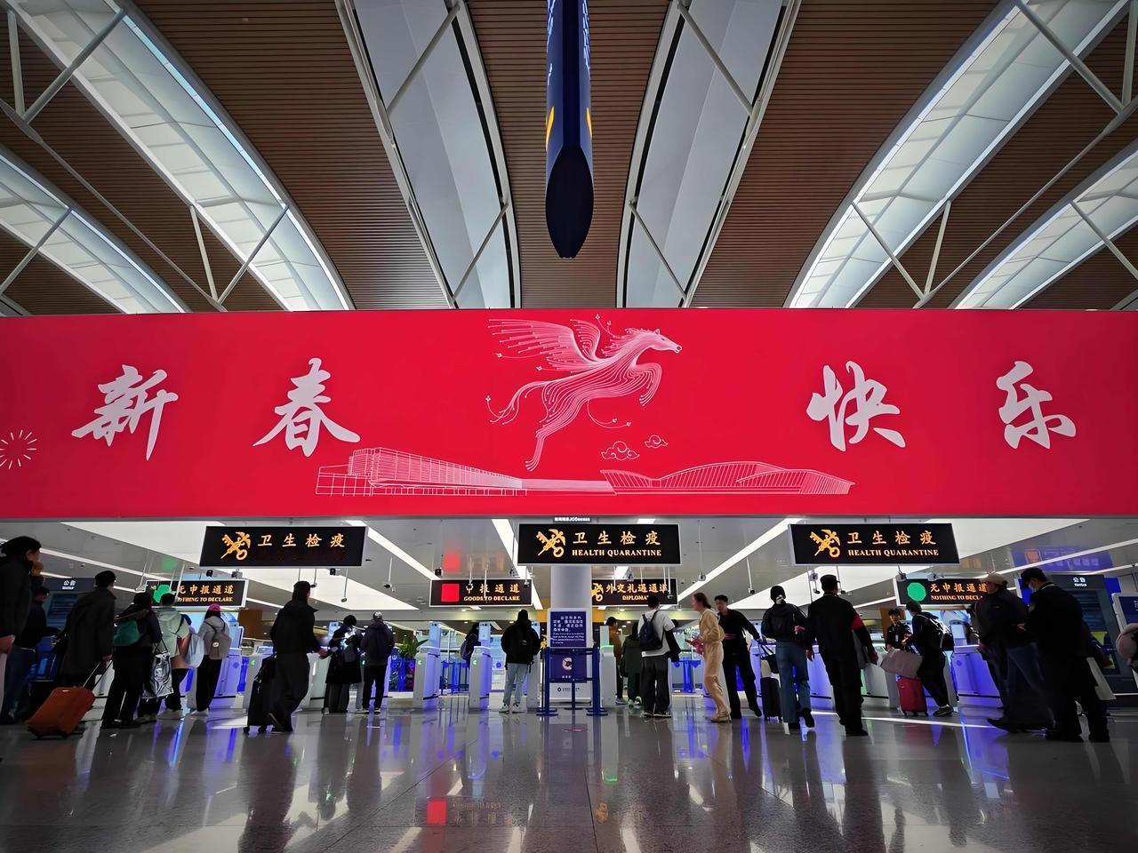 过个中国年。
新春首日，中国正式对加拿大、英国持普通护照人员实施免签政策，中国单