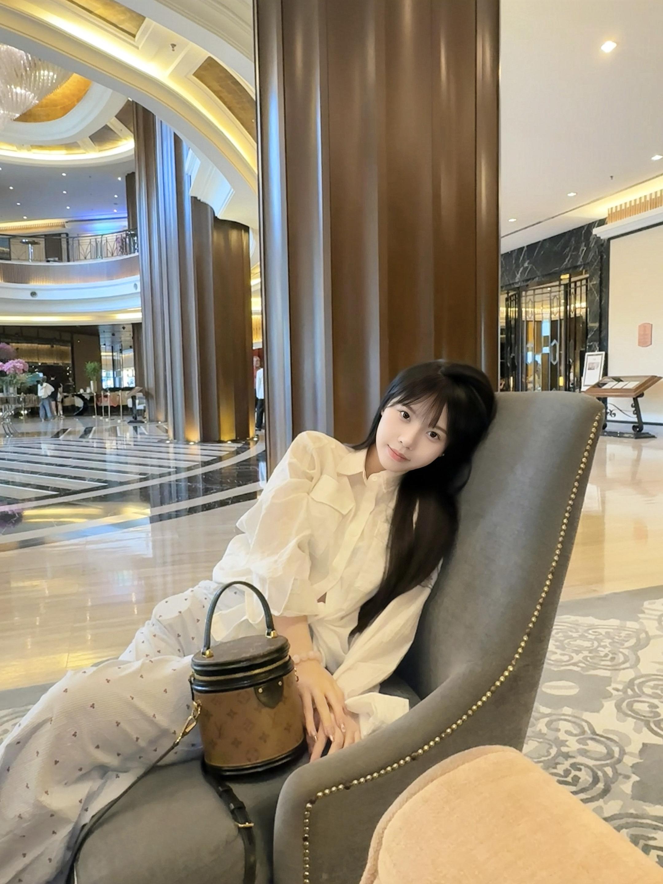 时过境迁却要求感情一切从前 这与刻舟求剑没区别