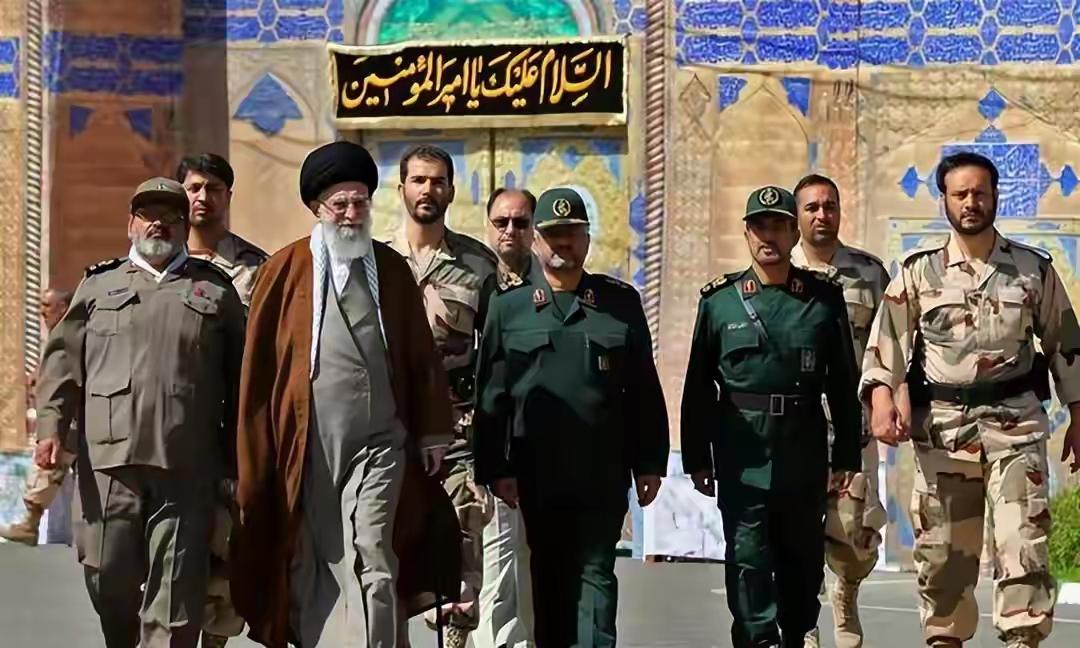 【估计还有七天就会结束战斗】
伊朗的领空，美以已经自由出入，说明伊朗的防空体系，