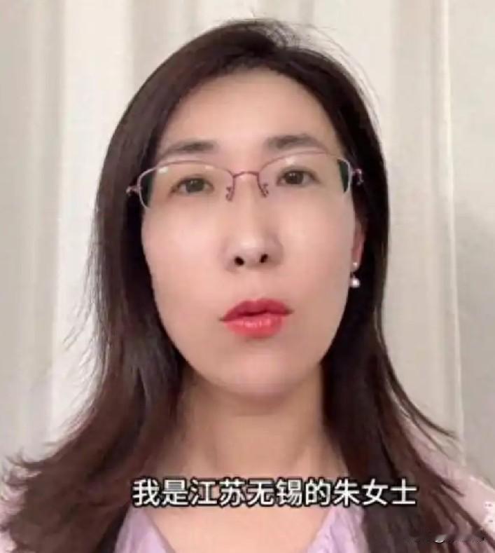 朱女士维权取得胜利，
唐先生生意屡屡受阻，
各种合作商纷纷撤销合作，
在朋友圈商