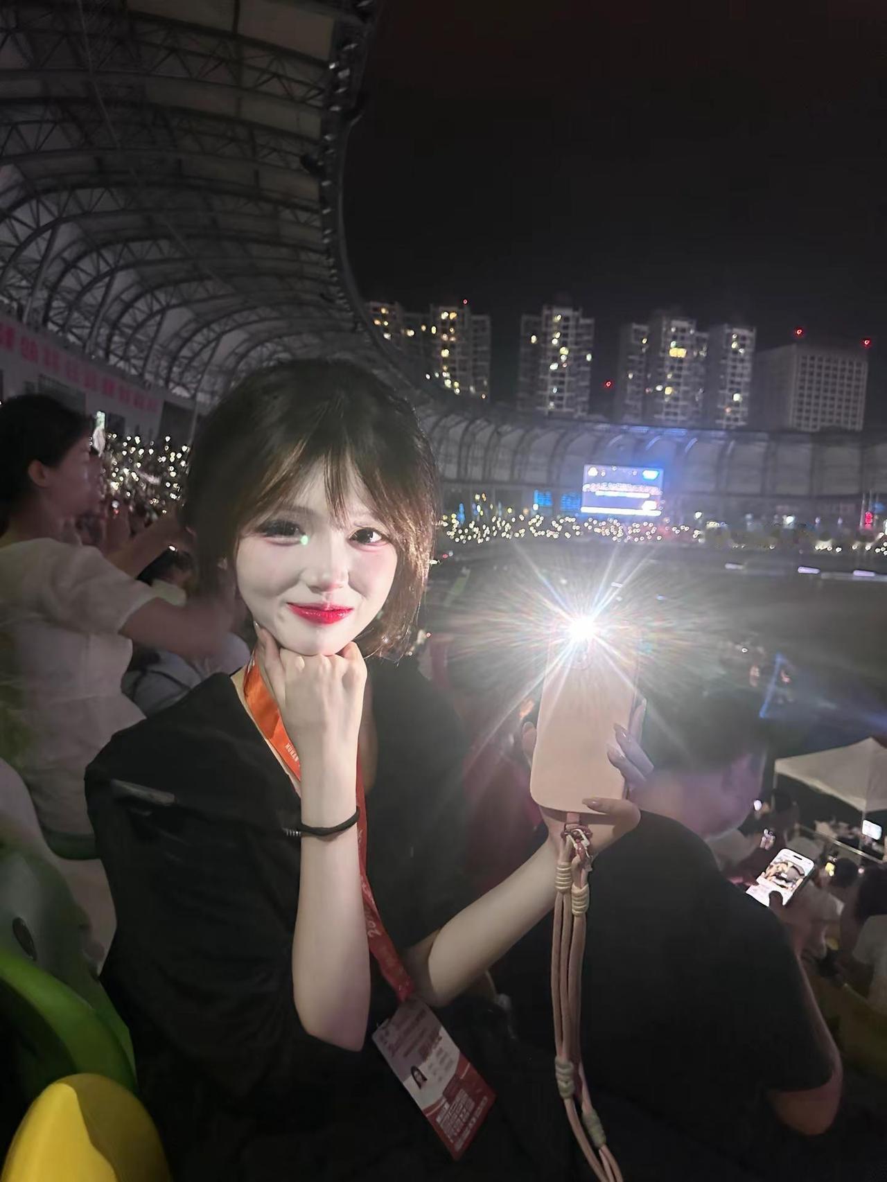 人类是爱过的人拼成的马赛克