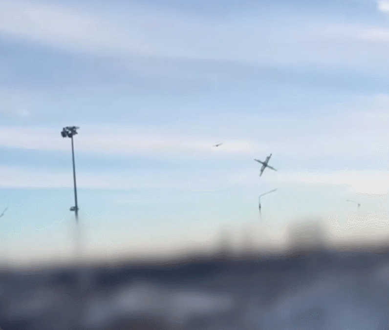 看了拦截无人机的作战方式，我发现不光可以攻击无人机，也可以攻击人。
现在有一种拦