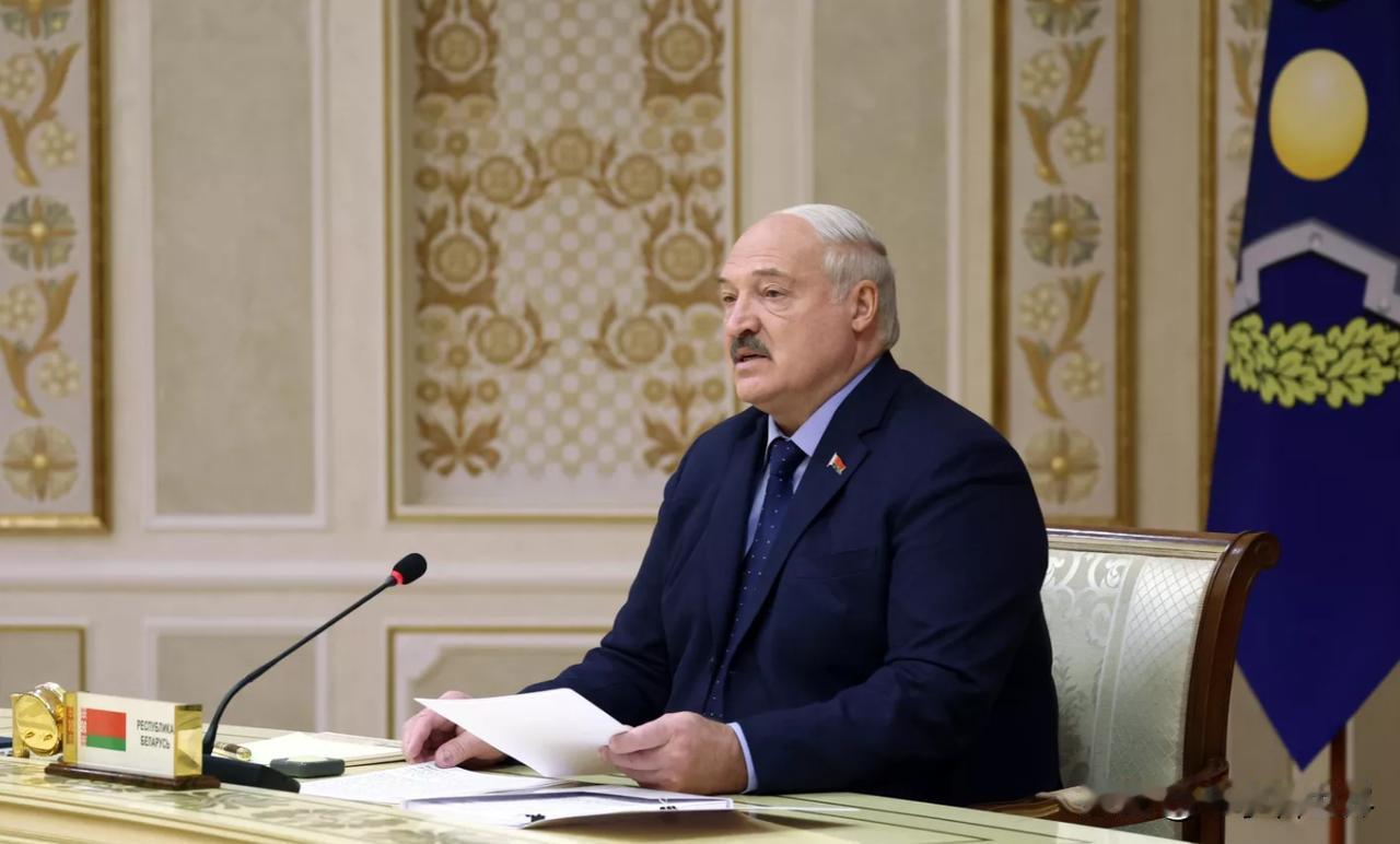 【卢卡申科：并不主动渴望访问美国并与特朗普握手】
明斯克时间2026年4月19日