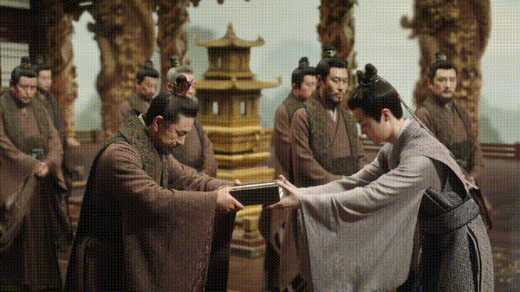#我和玱玹当王有什么区别# 这世界就是一个巨大的打工！作为西炎王两眼一争就是上班