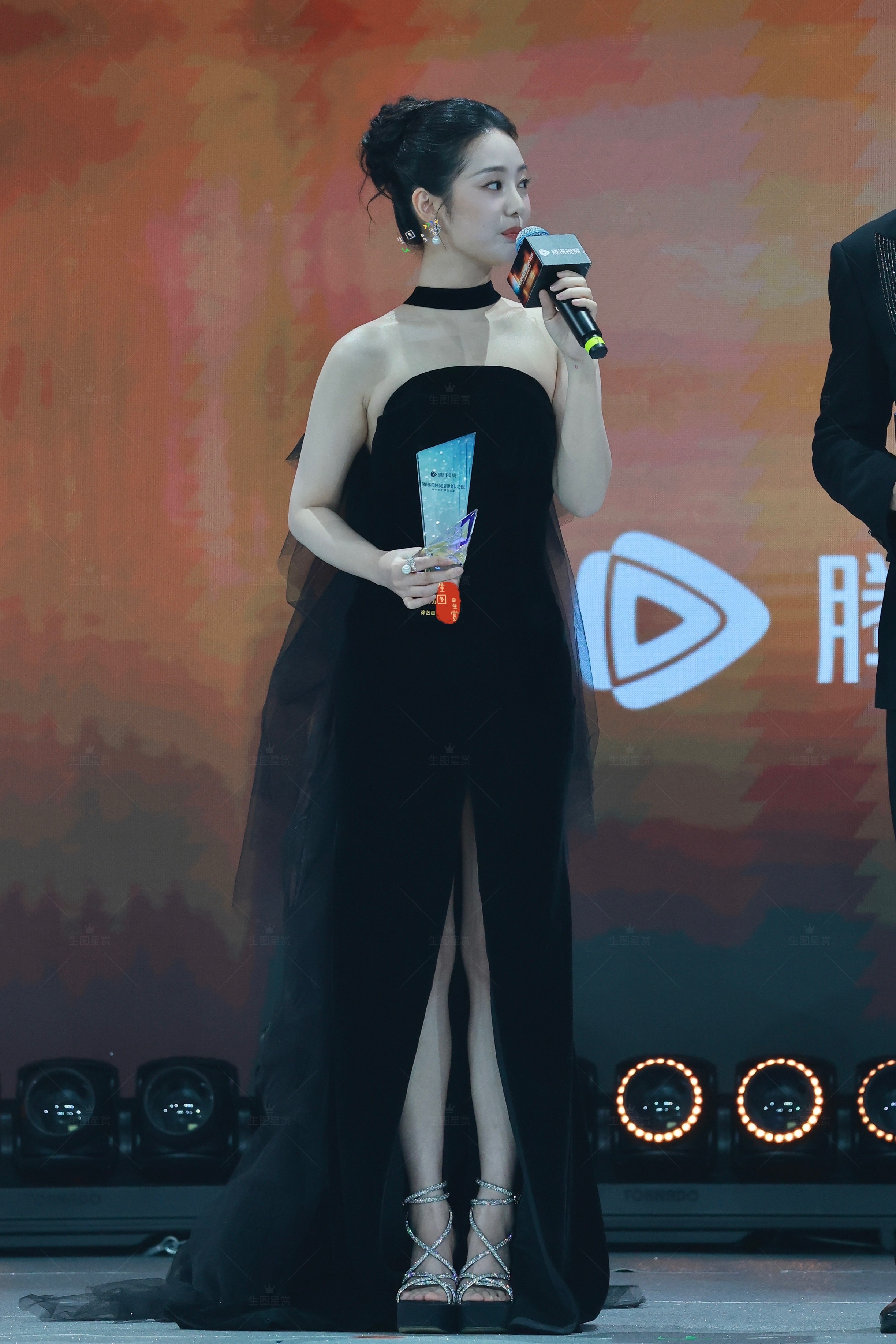 徐艺真宁波短剧内场生图恭喜荣获“创作力品质演员”荣誉🎉腾讯视频短剧创作之夜