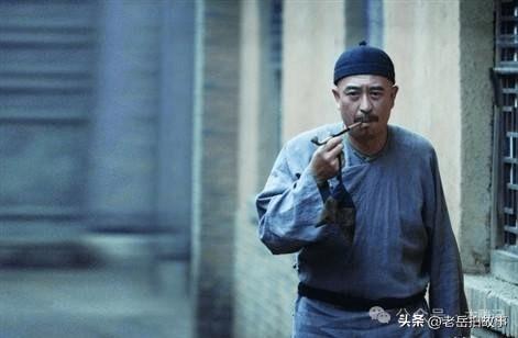 从前有个宋姓财主，话说有一年冬天的一天早晨，宋财主穿着裘皮袄，带着耳暖儿，在寨墙