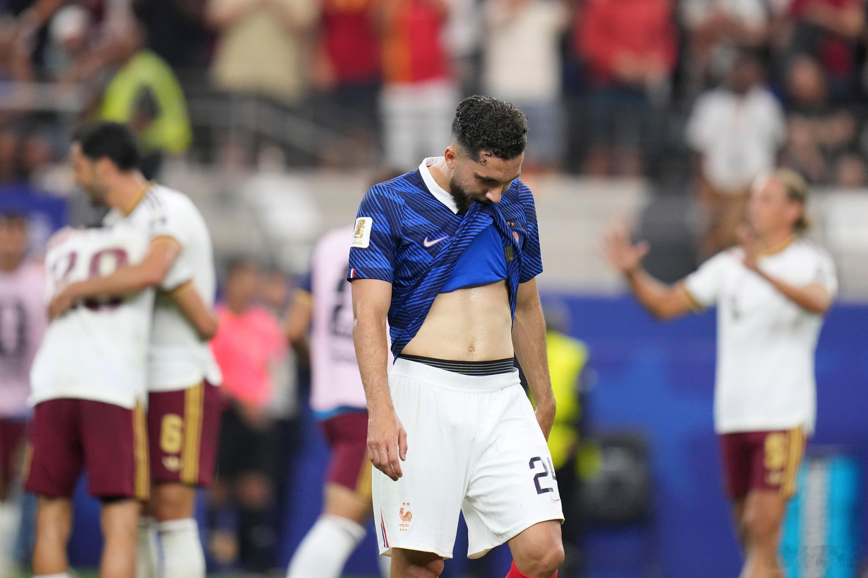 法国0比2西班牙 2026世界杯最郁闷的人，可能是这个…… 