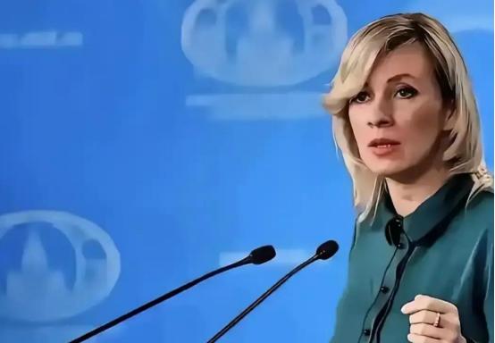 果不其然。
 
俄罗斯媒体突然放出一句硬话：中国要是被逼到动手，可能有人趁火跟上