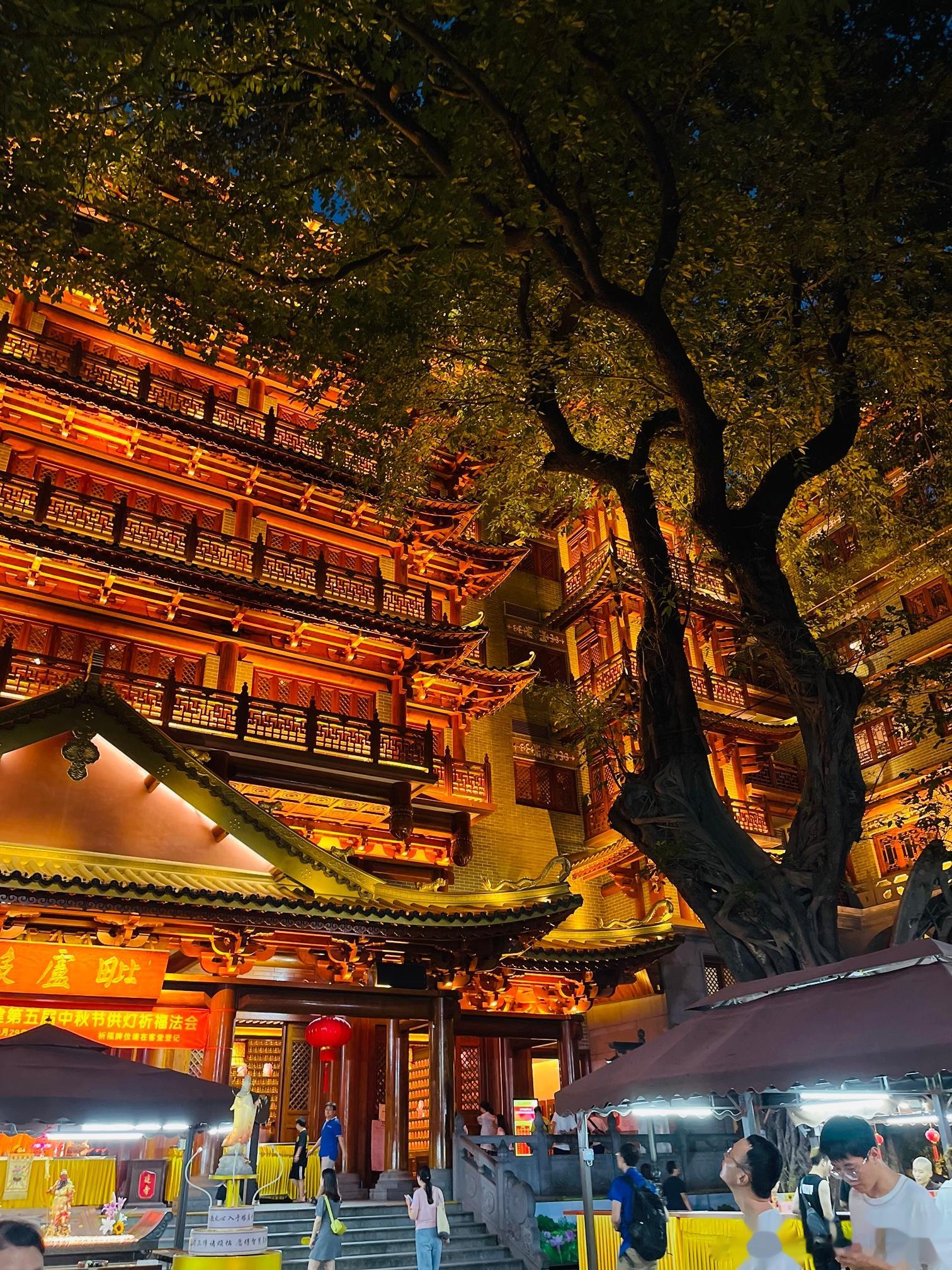 闹市中一片静谧之处[good]大佛寺 ​​​