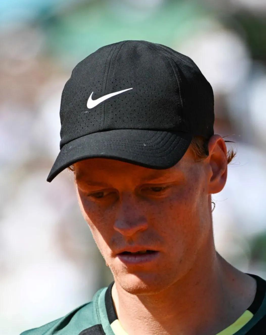 网球有約｜有人问刚刚击败辛纳并夺冠的西西帕斯，扬尼克·辛纳今年是否有能力赢得法网