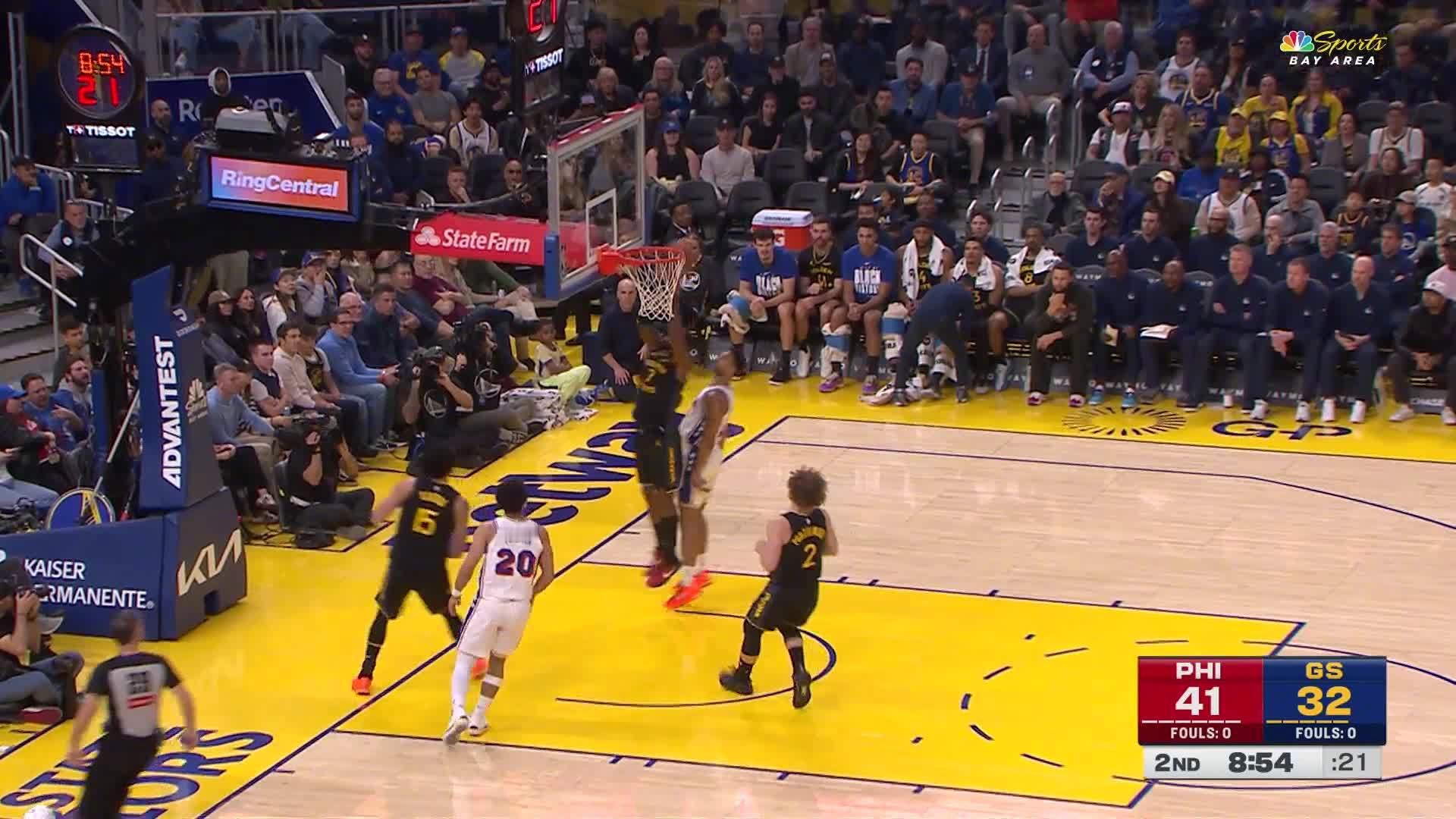 希尔德连得4分🏀勇士36:47费城76人。76人vs勇士