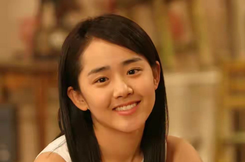 《蓝色生死恋》“国民妹妹”文根英官宣结婚，39岁嫁交往多年男友，决定不举行公开婚