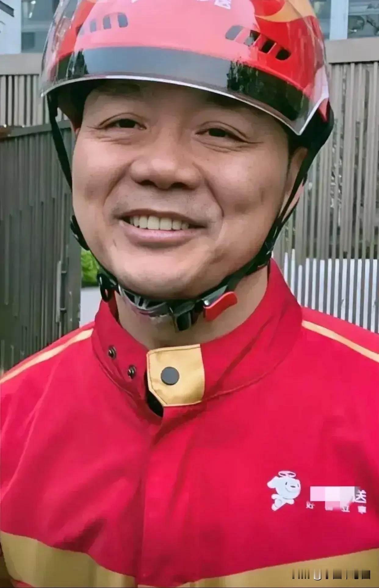 惊爆！东哥竟然出来送外卖了，这要是被我碰上，我决定了，高低给他整个差评，别误会，