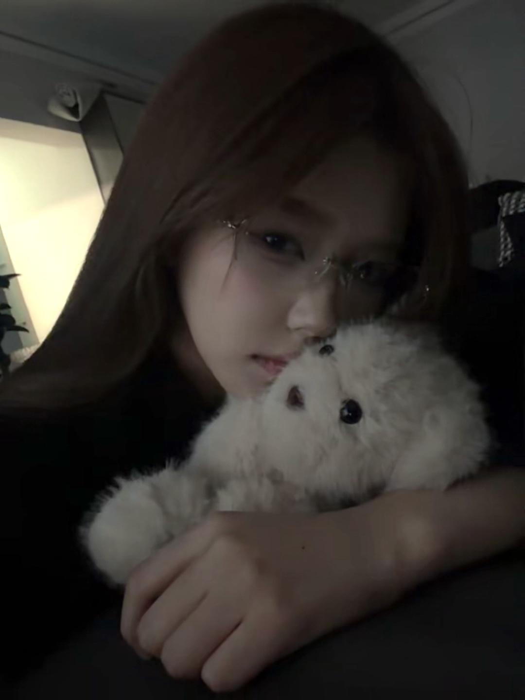 你送的玩偶还留在我身边