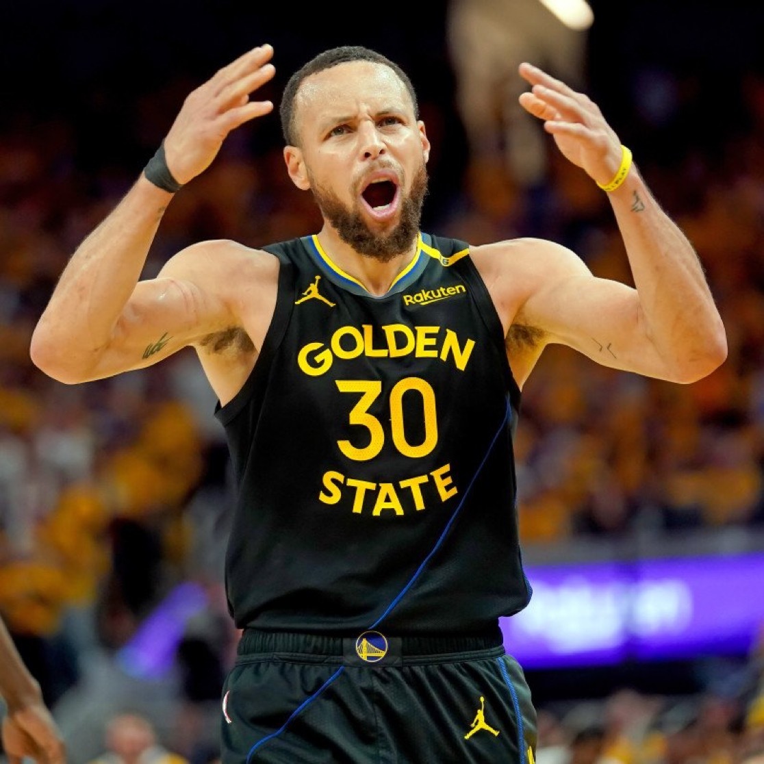 据ShamsCharania报道，斯蒂芬·库里因膝伤将再缺席10天！ 库里继续缺