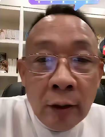 我是于东来：骂声里，守好“实在”就够了

这个国庆，胖东来八天卖了8.2亿，可比
