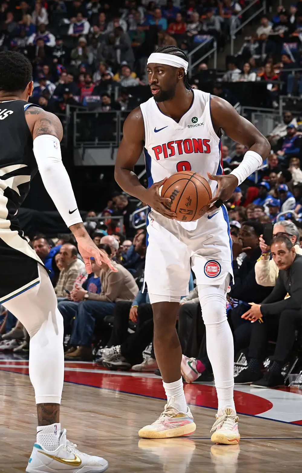 卡里斯·勒弗特 · 安踏 KAI3 CNY登场20分钟 4投2中7分 3篮板 4