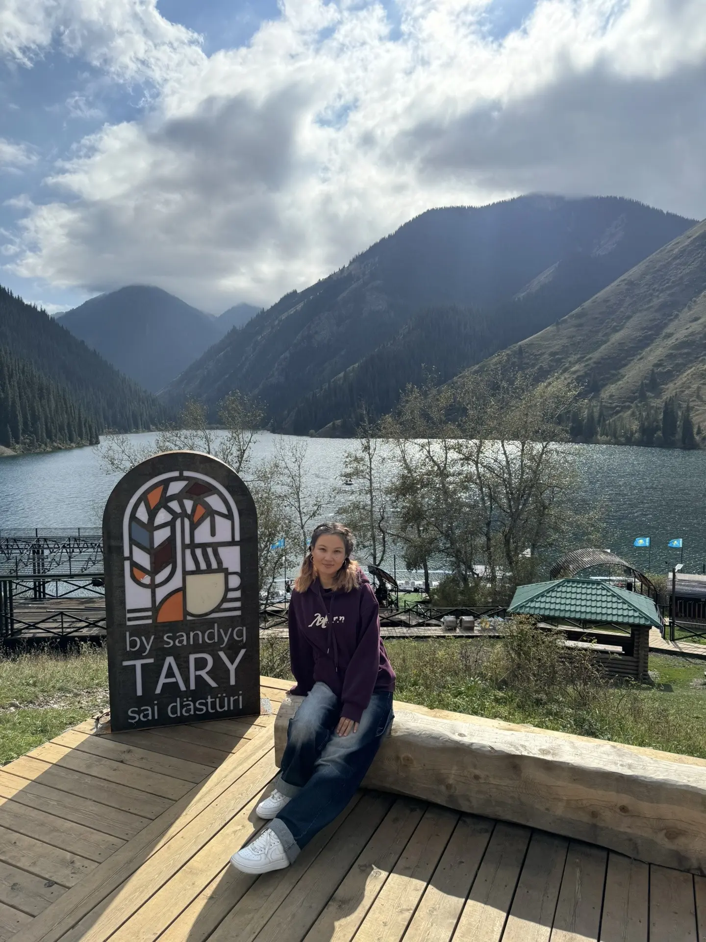 累了就带我去吃漂亮饭 不要整天发那些像离了婚的文案