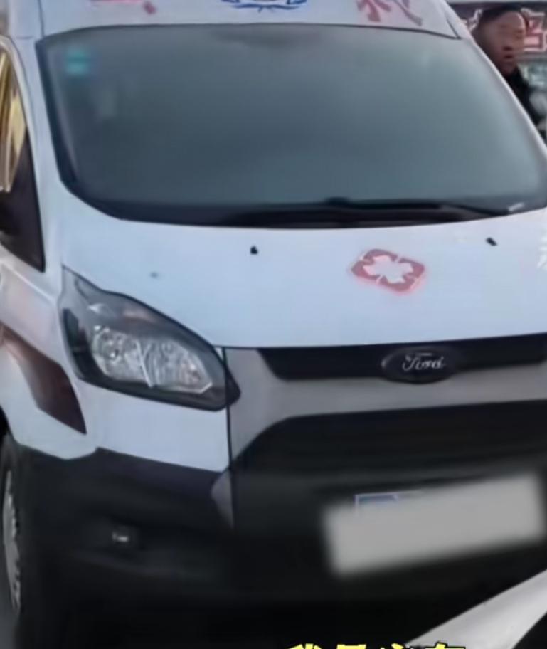 太吓人了，这不，大河南又火了，有个学校的孩子没了，初中的，在学校里身亡了，甚至还