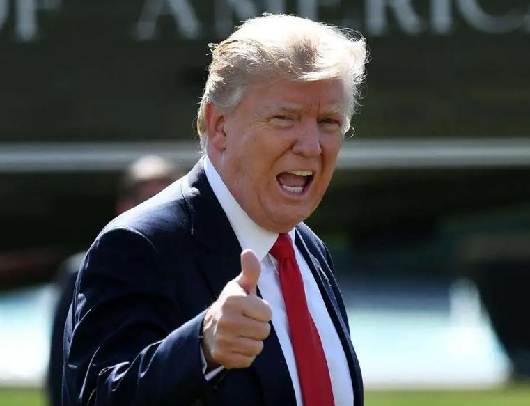 特朗普引发全球危机！封锁霍尔木兹海峡，为何震惊又荒诞？

说句实在的，特朗普要封