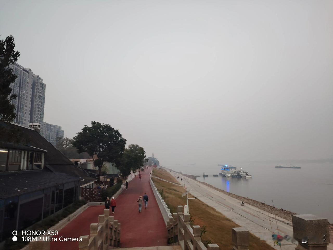 你怎么看新国标电动车的限速我认为电动车限速应该从生产抓起