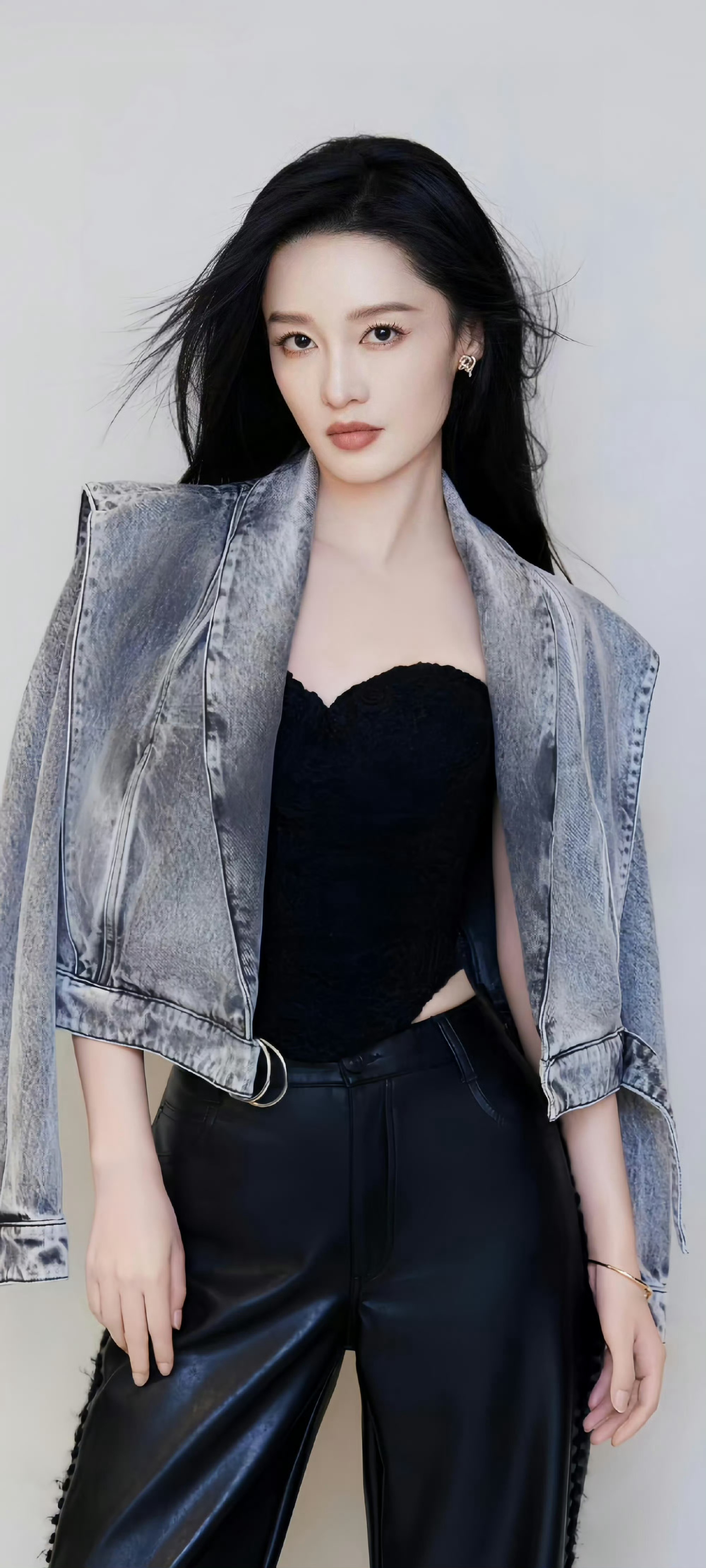 李沁高清性感写真来啦！ ​​​