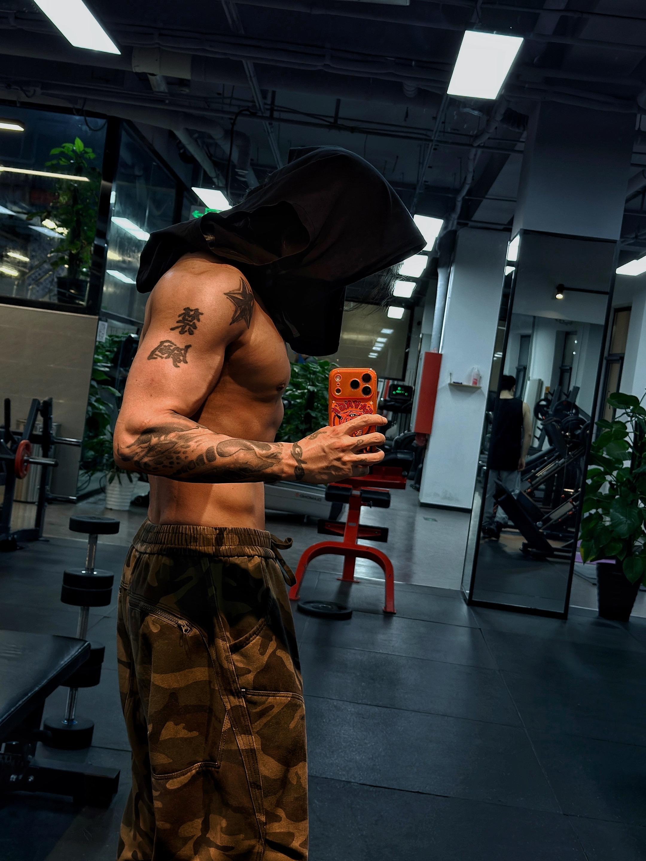 练6个月了。说实话挺累的