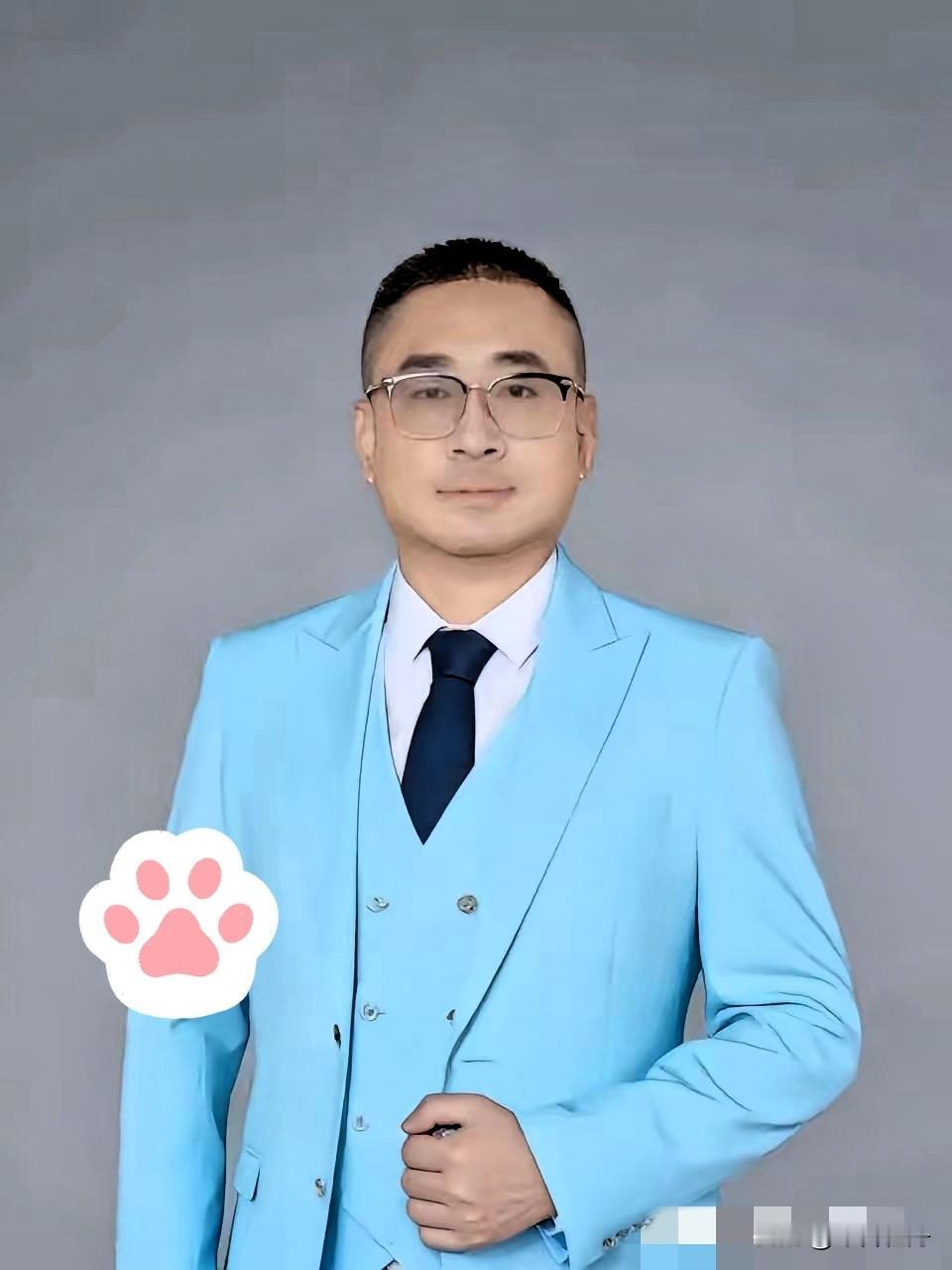云昊现在不惯着谁了！
云昊最近在直播里发了火，有人上门劝他跟江九家和解，说两家可
