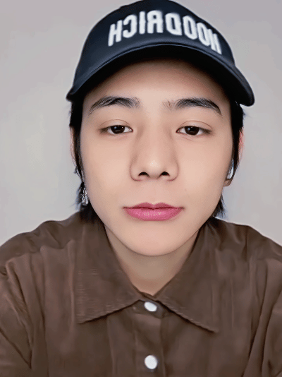 情绪自由就是内心独立，不依附外界的评价，不害怕他人的眼光。学习ing 。 