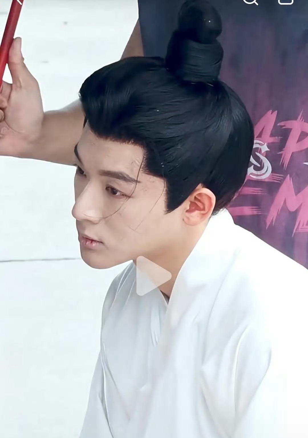 张文艺这种双目无神拍的作品是不是挺不尊重观众的？ ​​​