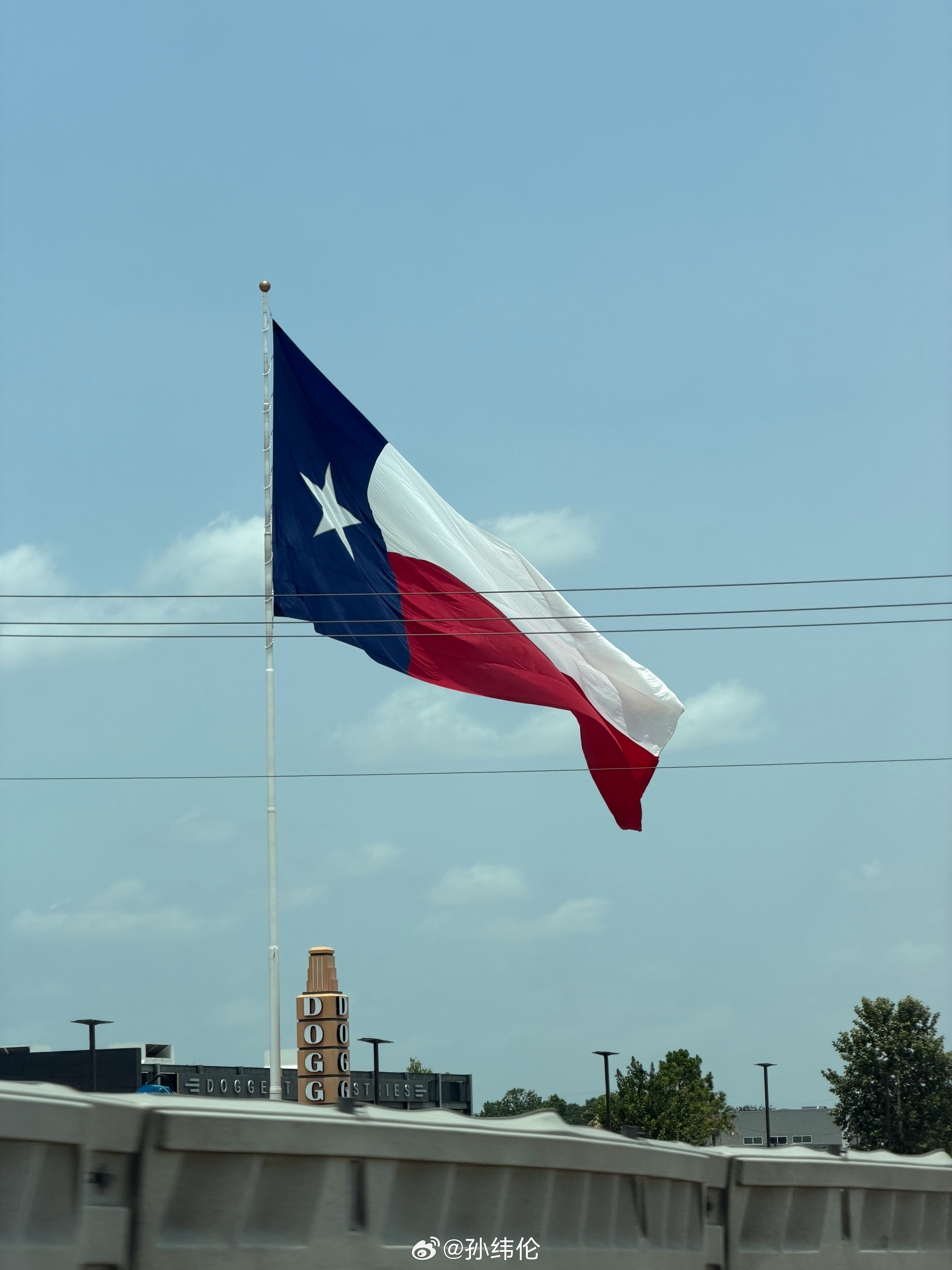 第一次见这么大的德州旗…… American·Texas Harris