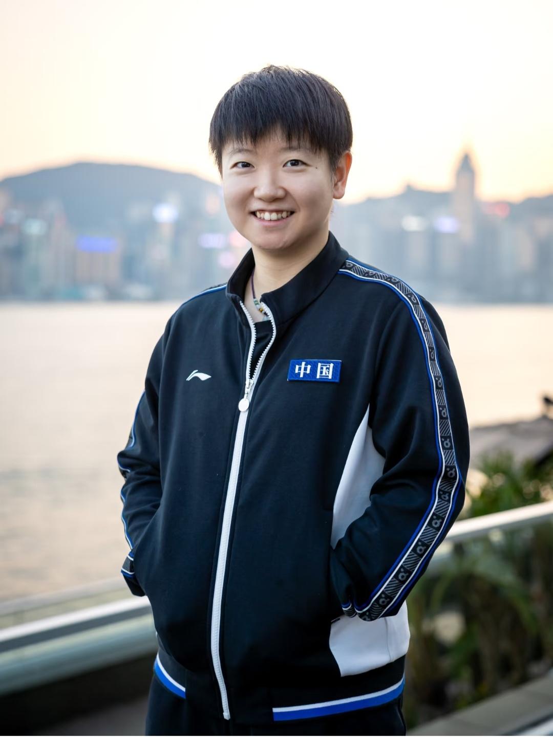 笑起来就是可爱又舒服。