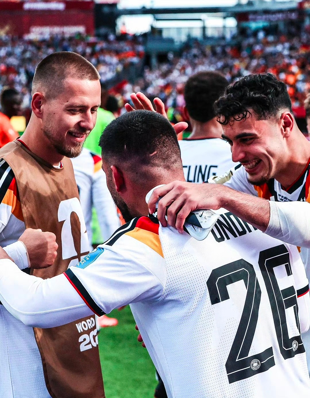 替补双响+补时绝杀2-1！德国力克科特迪瓦，第三支提前出线队伍诞生德国作为争冠热