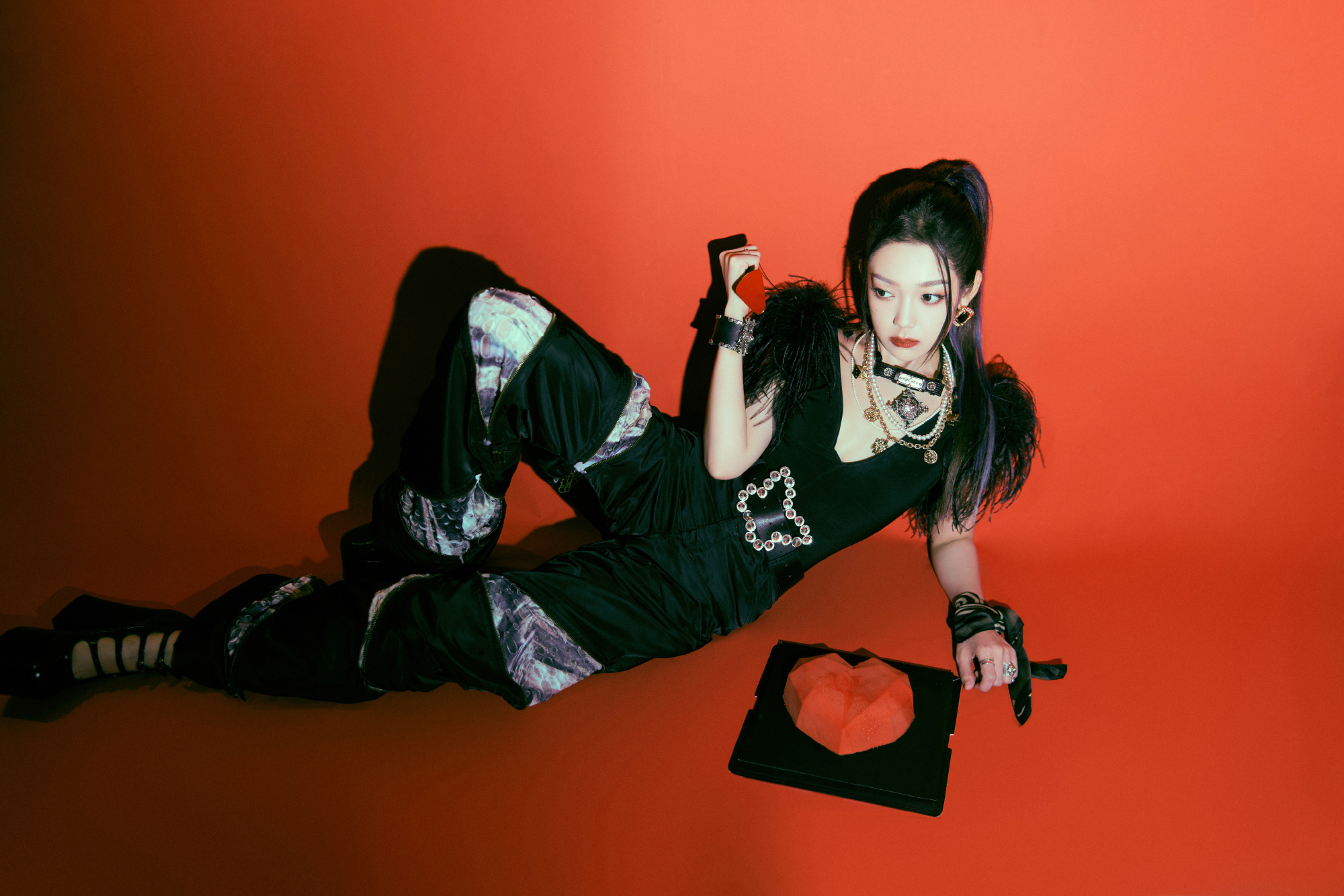 希林娜依高，五字妹妹的镜头感 ​​​