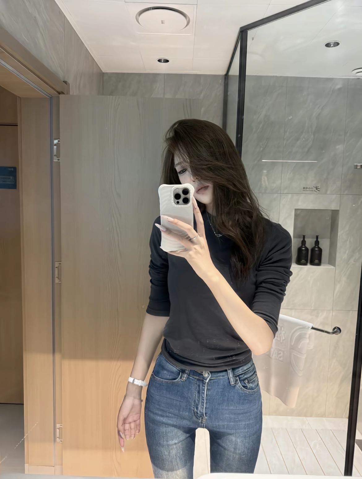 女生如何穿搭看起来时尚更有品味呢