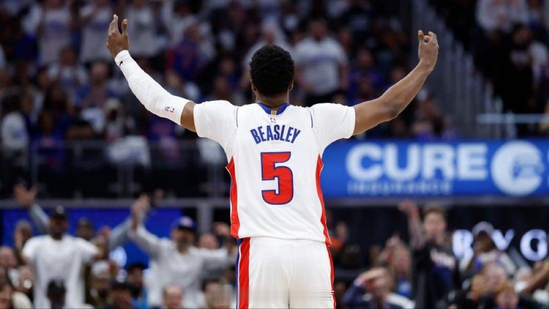 马利克·比斯利表示，如果他重返NBA，那他会选择加盟活塞队。“我还没正式签约，但