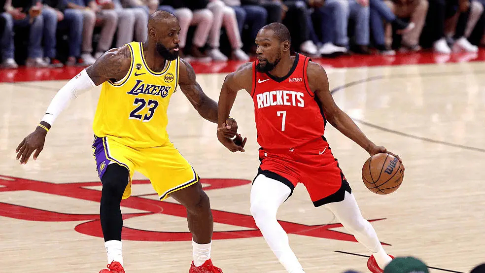 湖人三天内双杀火箭豪取七连胜，继续稳居西部第三今天NBA常规赛湖人客场对阵火箭的