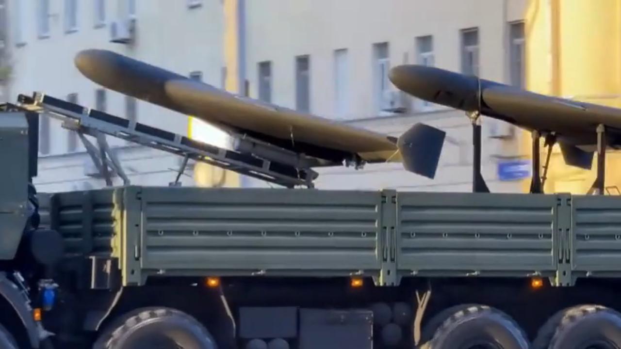 一场展示实力的博览会，竟沦为俄军导弹的“一网打尽”现场。
2026年7月24日1