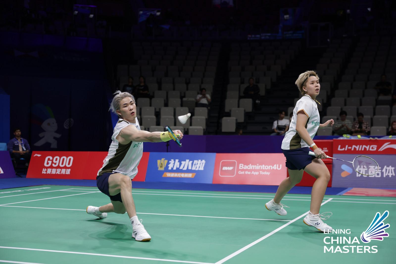 陈堂杰/杜依蔚🇲🇾 16-21、21-16、21-12 杨博轩/胡绫芳202