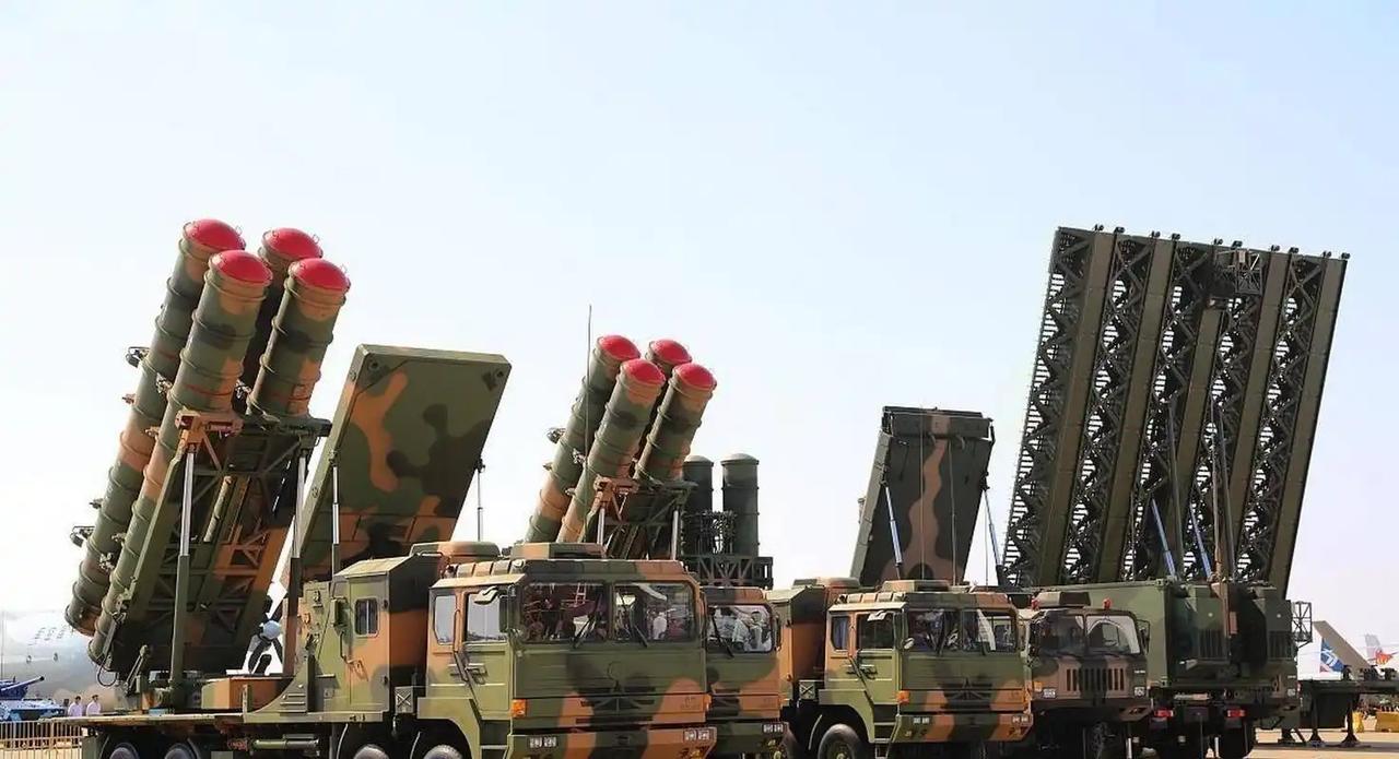 7月3日，央视节目中首次公开播出了中国防空导弹部队发射红旗-9C防空导弹的相关画
