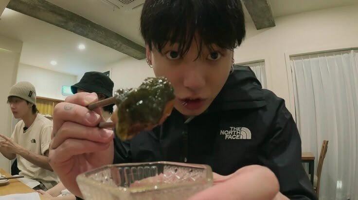 第一口粉丝先吃 好了该我吃了！田柾国  专栏 · 柾国꒰ঌᐢ.ˬ.ᐢ໒꒱