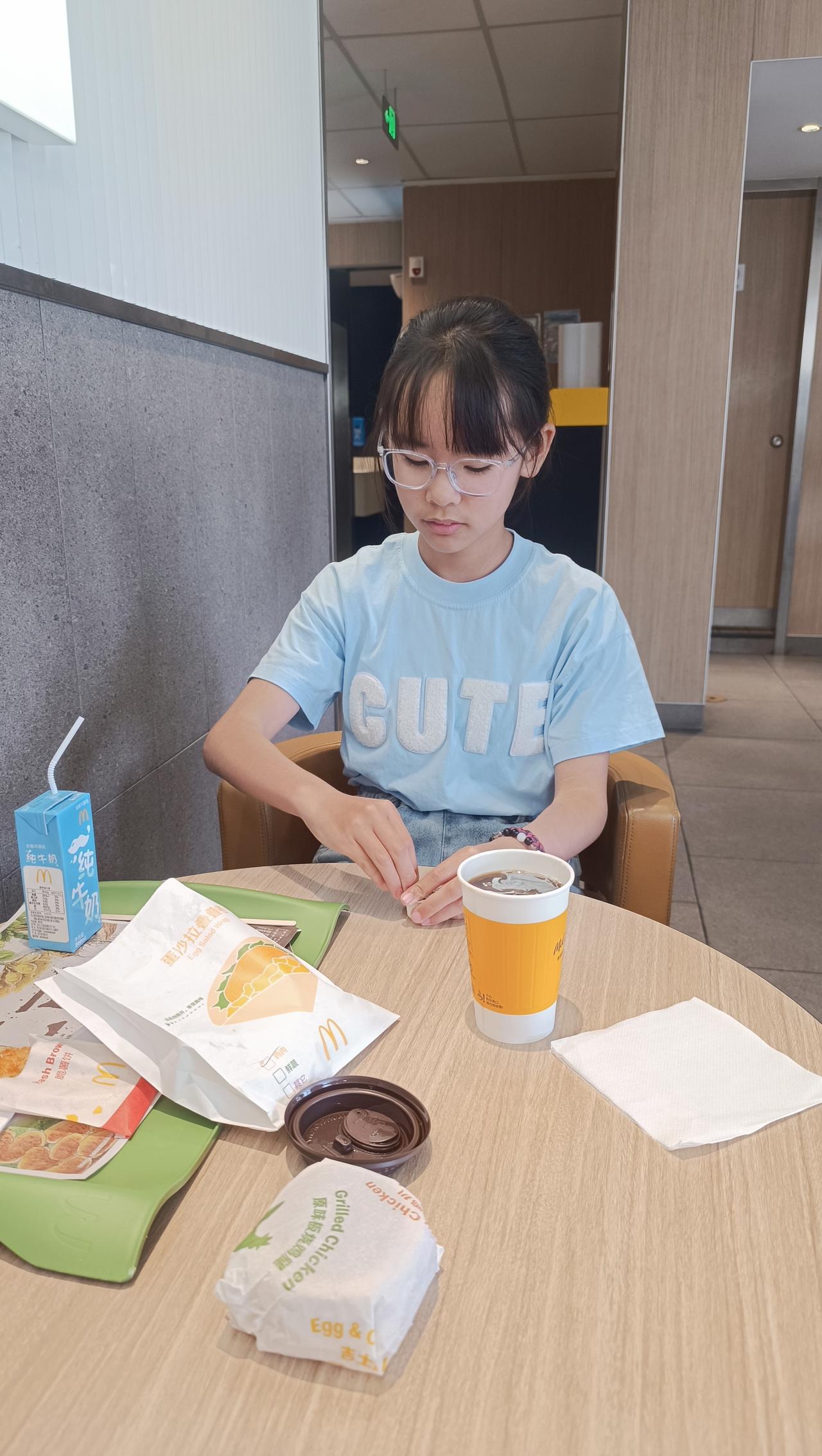 4月26日 周日🧮总结：阅读类72分钟；家庭学习内容75分钟；游戏+追剧+电影