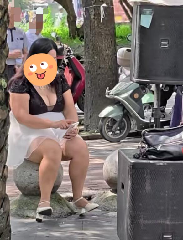 “只要是个正常具有女人味，有点母爱泛滥的女人，就没有不受欢迎的”，这样一种说法有